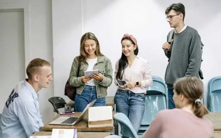 Выпускники Бодайбинского горного техникума – новые кадры для золотодобычи в Сибири.