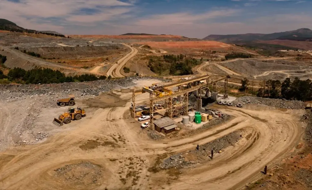Продажа 50% доли «Норникелем» в южноафриканском руднике Nkomati компании African Rainbow Minerals Ltd (ARM). Остановка добычи медно-никелевых руд в 2021 году, консервация месторождения. Стратегия «Норникеля» на оптимизацию активов и фокус на российские проекты.