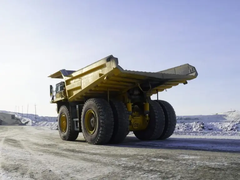 Водородный самосвал БелАЗ-75306 для горной промышленности — проект МФТИ по созданию экологичного карьерного транспорта.