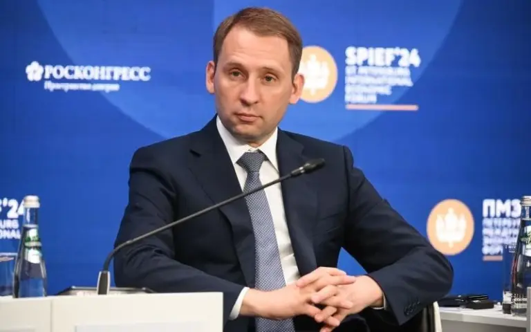 Аукцион по месторождениям золота, серебра, свинца и цинка в Якутии и Чукотке — инвестиционные возможности 2025 года, развитие минеральной базы России, крупные запасы рудных ресурсов, Минприроды РФ, геологоразведка, Депутатский рудный узел, Аркачанская площадь, федеральный проект «Геология: возрождение легенды».