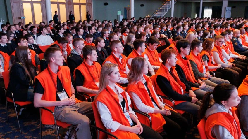 Искусственный интеллект и цифровые технологии в обучении инженеров на олимпиаде PetroCup 2025 в Горном университете Санкт-Петербурга