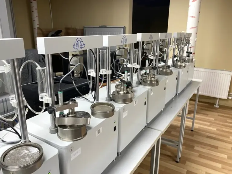 Арктика инженерно-геологическая лаборатория Салехард современные технологии исследования грунтов