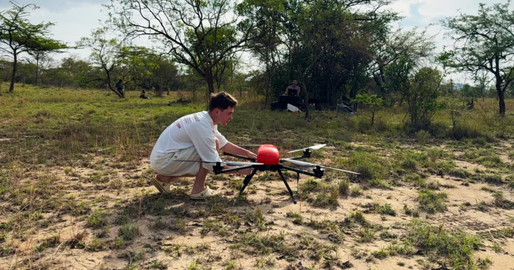 Беспилотный комплекс «Геоскан 401 Геофизика» на аэромагнитной съемке в Уганде