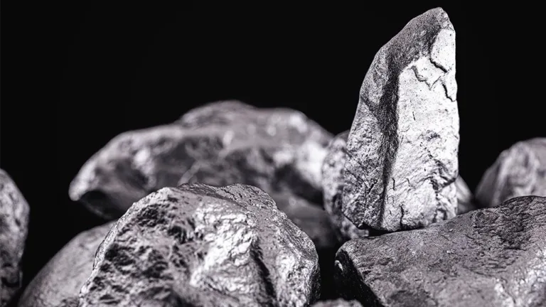 Карта Ормузского пролива и основные маршруты поставок серы и критических минералов в Европу