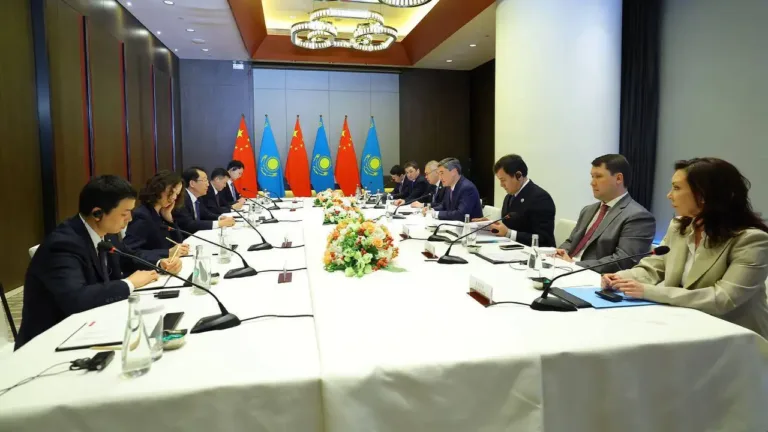 Construction of a Chinese-built AI Data Center cluster in Kazakhstan with power consumption of up to 1 gigawatt