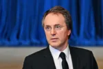 Покупка структурами Руслана Байсарова контрольного пакета золотодобывающей компании ЮГК за 93 миллиарда рублей