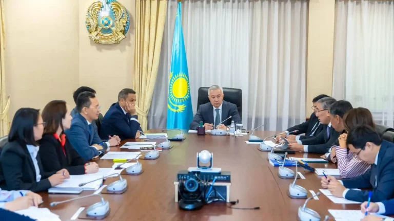 Обсуждение переноса запуска нового роялти для твердых полезных ископаемых в Казахстане с 2027 на 2029 год и доработки механизма расчета